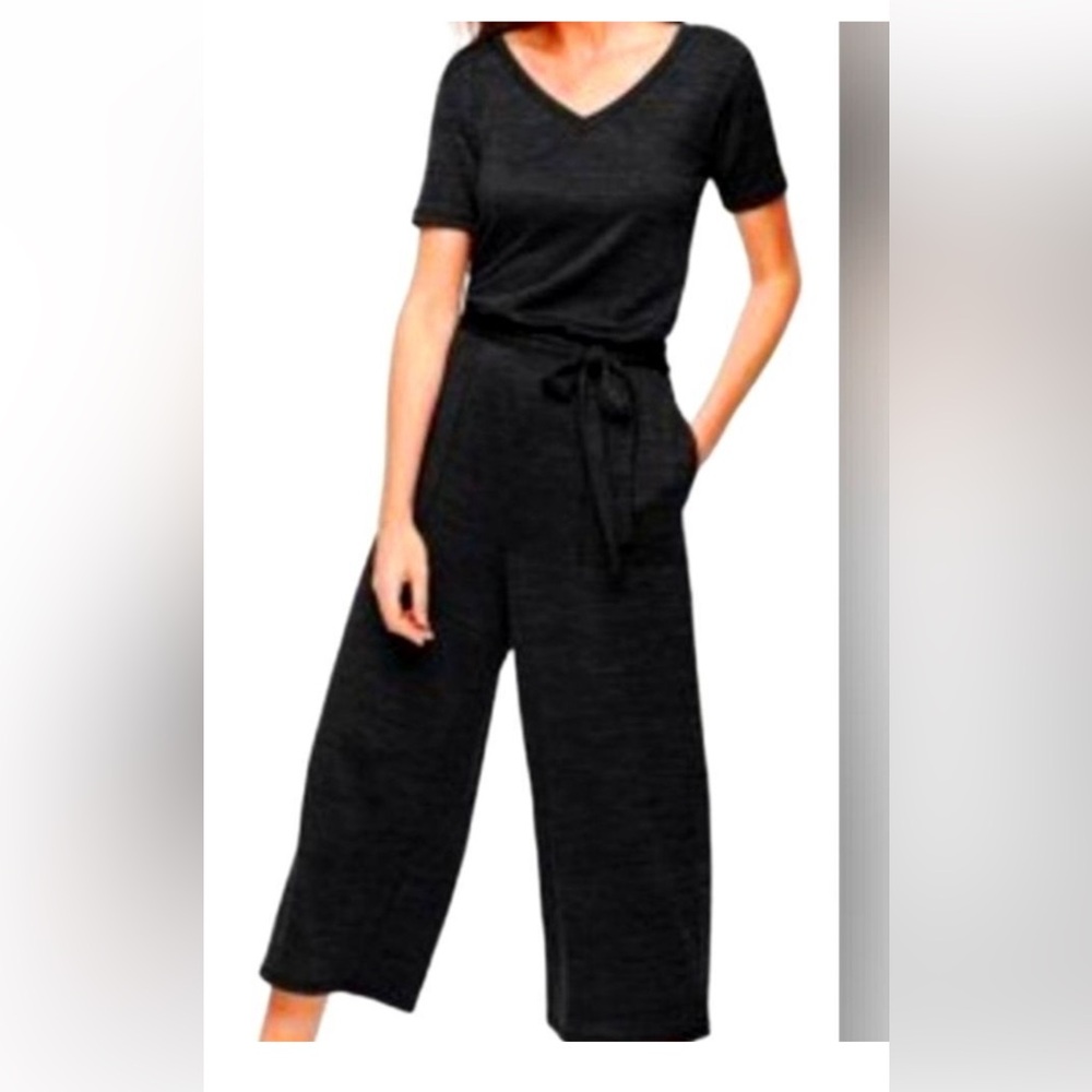 T by Talbots Heathered Black Cropped Jumpsuit. XL